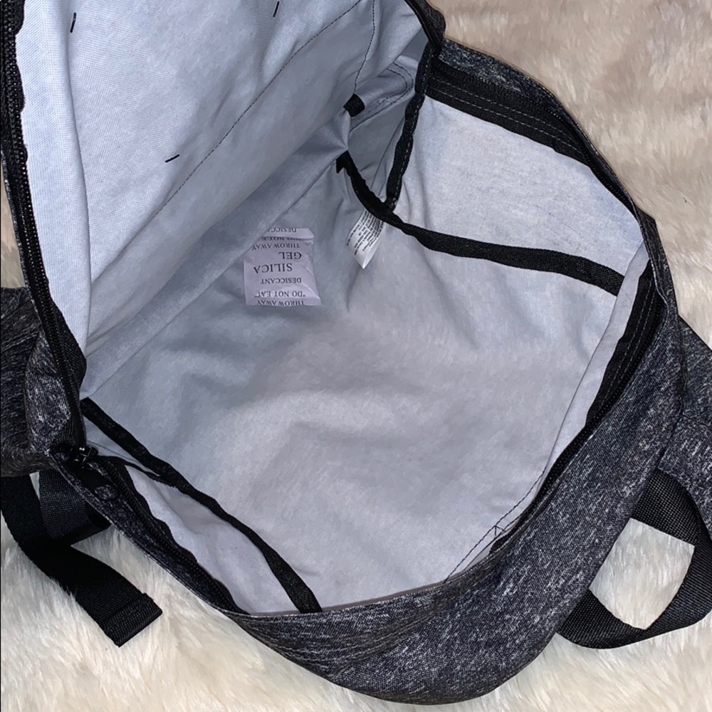 MINI BACKPACK WITH PINS - Gray Marble - Picture 7 of 8